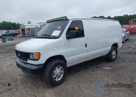 2003 Ford E-250 Commercial/Recreational z USA, uszkodzony, nr VIN 1FTNE24W53HB17371